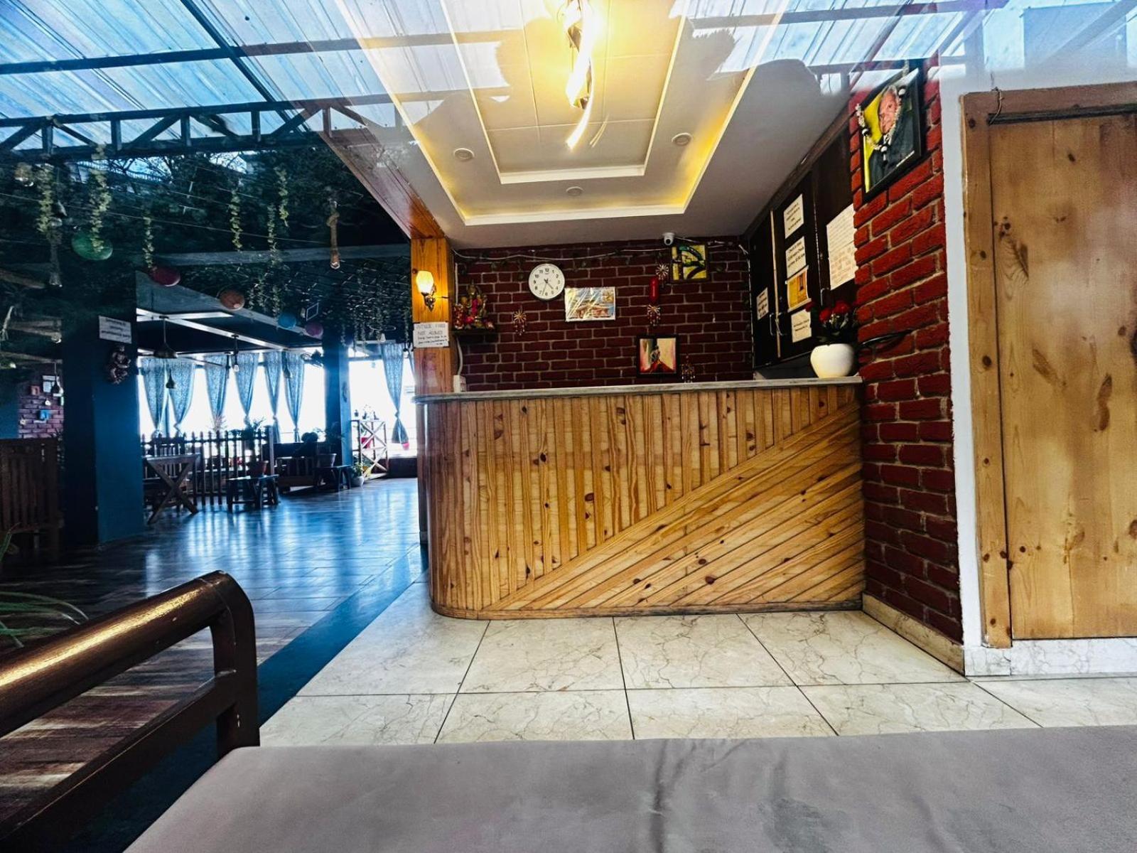 Hangout Inn Bhagalpur Luaran gambar